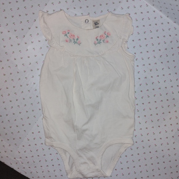 OSHKOSH B'GOSH:  Baby Girl's EMBROIDERED Bodysuit / Onesie / Toddler - Picture 2 of 3